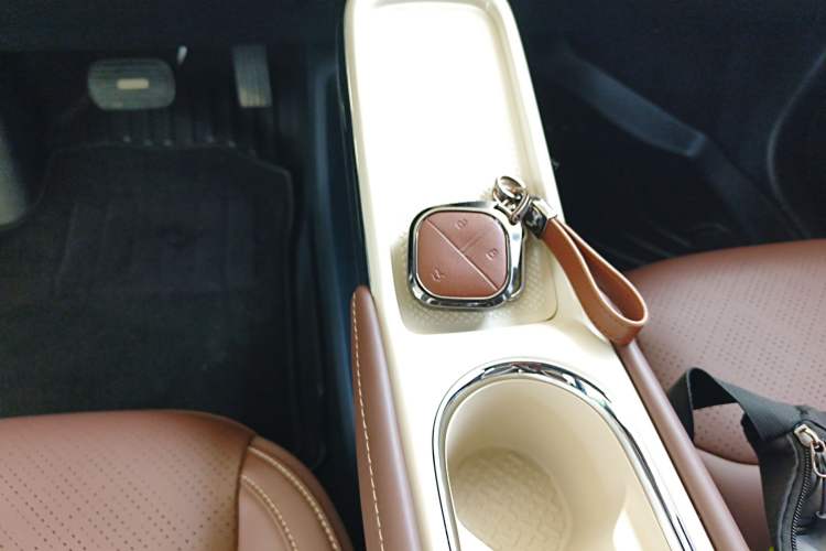 Used Wuling Bingo 2025 333 km Lingxi Connected Version Gear Lever