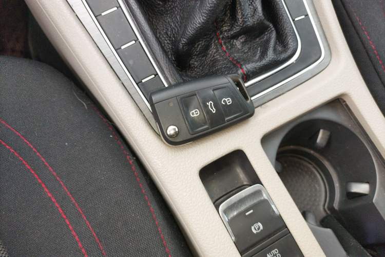 Used Volkswagen Golf 2015 1.4TSI Manual Comfort Model Interior 1