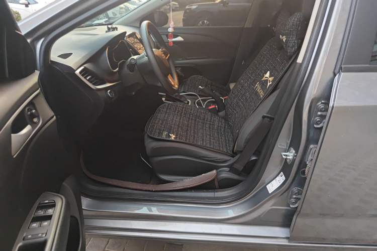 Used Chevrolet Monza 2019 Redline 320T Dual-Clutch Joyful Edition China VI Standard