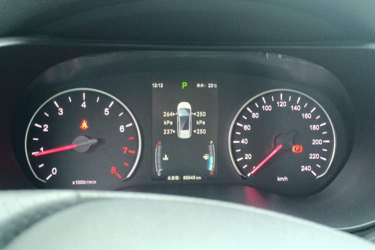 Used BYD Song MAX 2018 1.5T Automatic Smart Connect Elite Model with 6 Seats