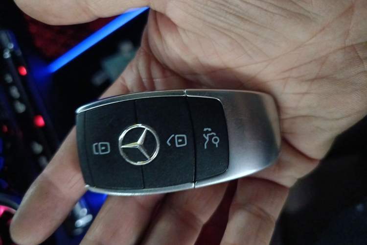 Used Mercedes-Benz GLB 2020 GLB 200 Stylish Edition Vehicle Key