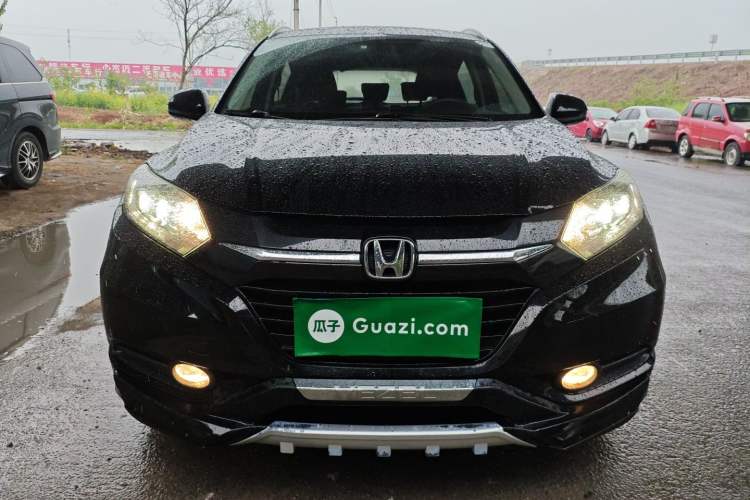 Used Honda Vezel 2017 1.8L CVT Front-Wheel Drive Pioneer Edition Front