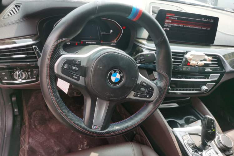 Used BMW 5 Series 2019 525Li M Sport Package
