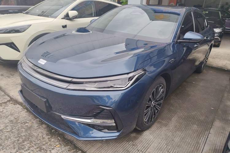 Used Geely Galaxy A7 2025 Model EM-i 150km Starship Edition