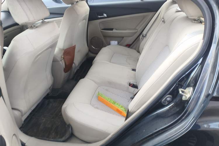 Used Bestune B50 2013 1.6L manual luxury version
