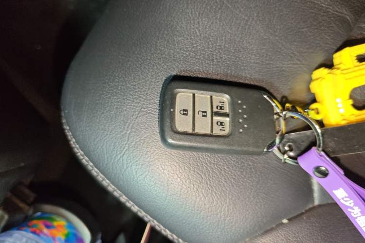 Used Honda Odyssey 2015 2.4L Supreme Edition
