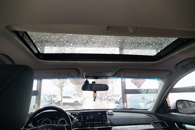 Used Honda Accord 2018 260TURBO Elite Edition China VI Headliner