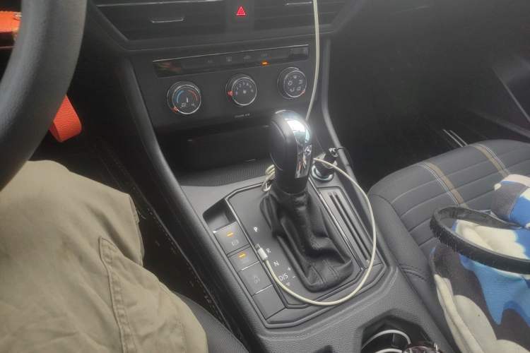 Used Volkswagen Lavida 2019 1.5L Automatic Vision Edition China VI Standard Gear Lever