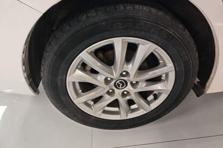 Used Mazda 3 Axela 2017 Sedan 1.5L Automatic Comfort Model Emission Standard China V