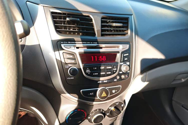 Used Hyundai Verna (older generation) 2014 1.4L Automatic Smart GLS