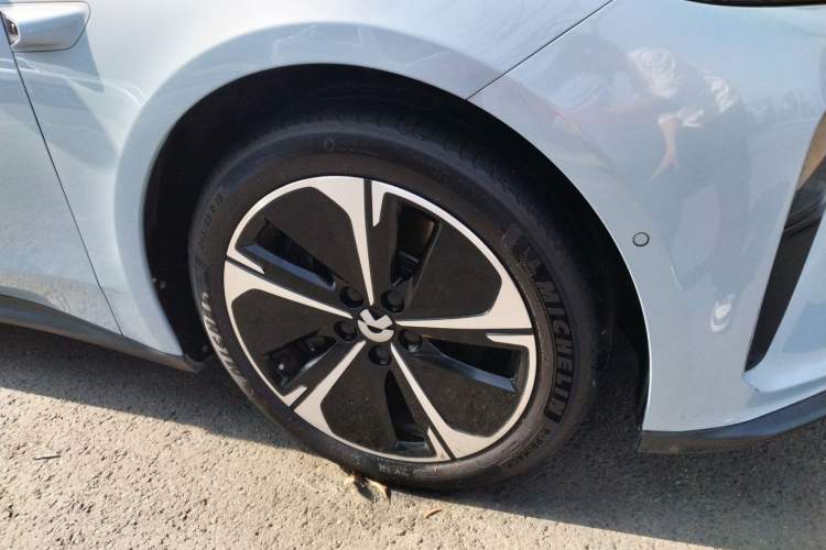 Used Nio ET5T 2023 75 kWh Touring Exterior 7