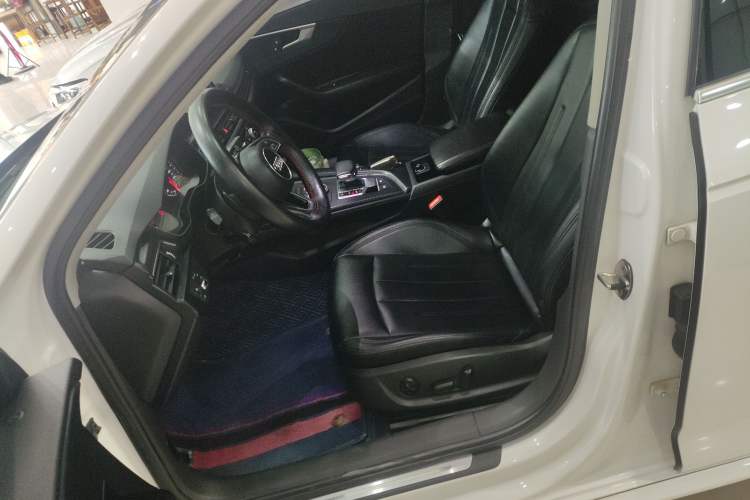 Used Audi A4L 2018 30th Anniversary Edition 40 TFSI Trendy Model
