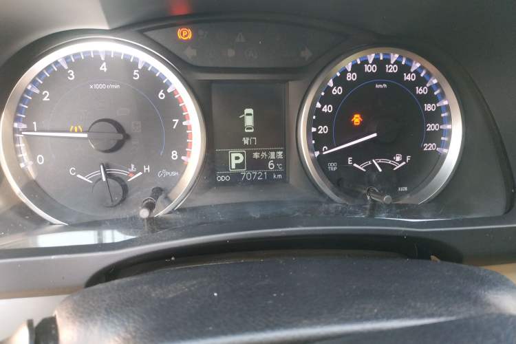 Used Toyota Highlander 2018 2.0T Four-Wheel Drive Elite Edition 7 Seats China VI Standard
