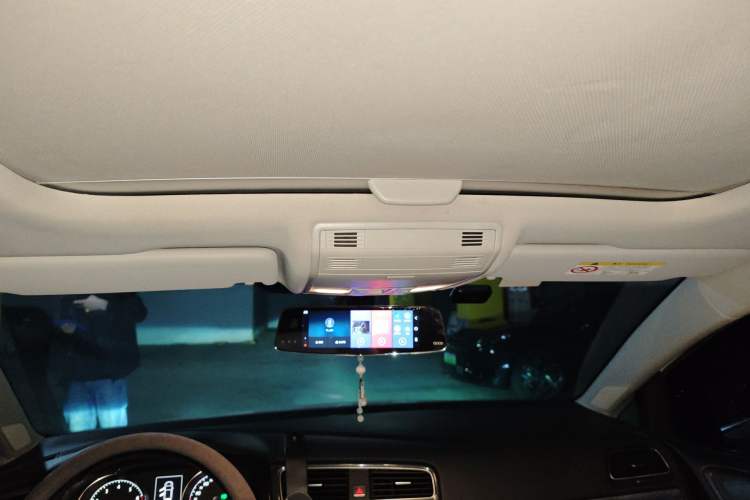 Used Volkswagen Golf 2017 230TSI Automatic Luxury Million-Vehicle Commemorative Edition
