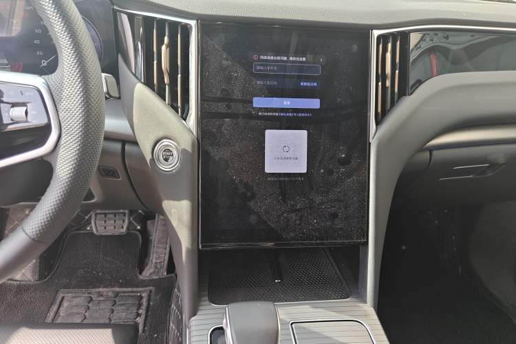 Used Hongqi HS7 PHEV 2024 2.0T PHEV Four-Wheel-Drive Flagship Edition 6 Seats
