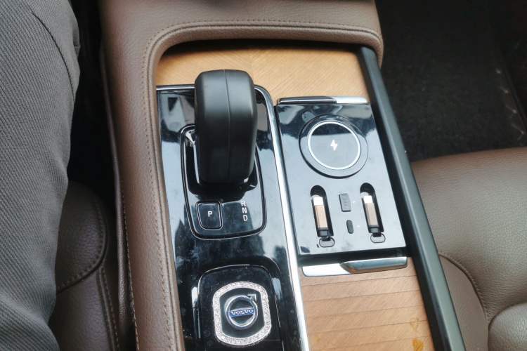 Used Volvo S90 2022 B5 Zhiyi Luxury Edition
