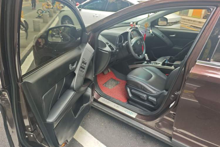 Used Luxgen U6 SUV 2015 1.8T Enhanced Charm Edition