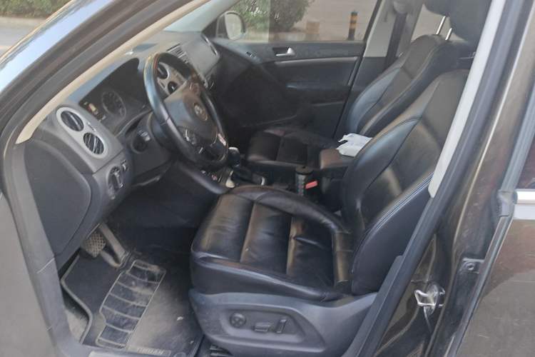 Used Volkswagen Tiguan 2015 1.8TSI Automatic All-Wheel-Drive Luxury Model
