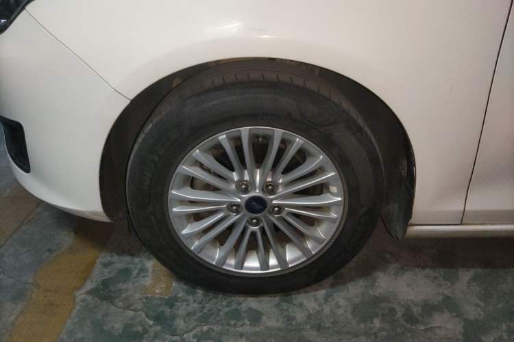 Used Ford Escort 2017 1.5L Manual Comfort Model
