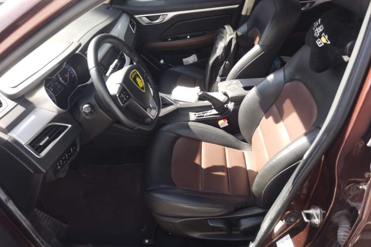 Used Geely Auto Vision 2019 Upgraded Model 1.5L CVT Luxury Version China VI Standard Left Front Seat