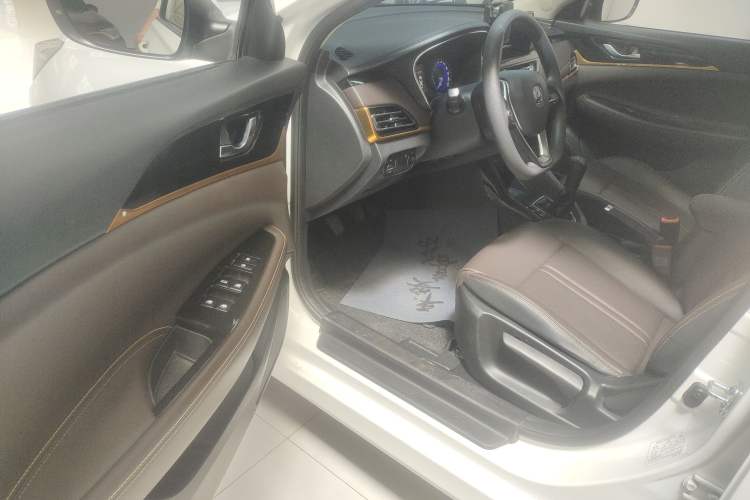 Used CHANGAN Eado DT 2018 1.6L Manual Smart Enjoyment Model Driver Seat