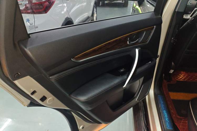 Used Honda UR-V 2017 240TURBO Two-Wheel Drive Luxury Edition China VI