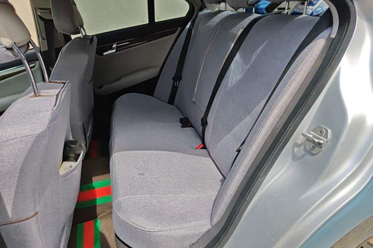 Used Mercedes-Benz C-Class 2010 C 300 Fashion Model