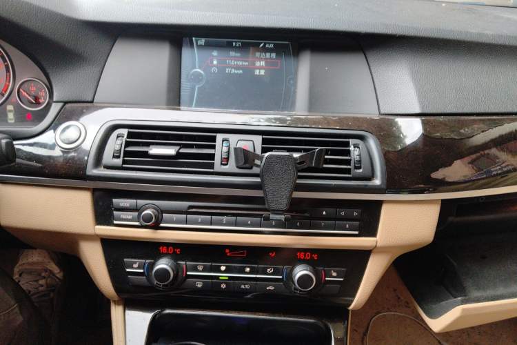 Used BMW 5 Series 2012 523Li Leading Model Audio And AC Panel