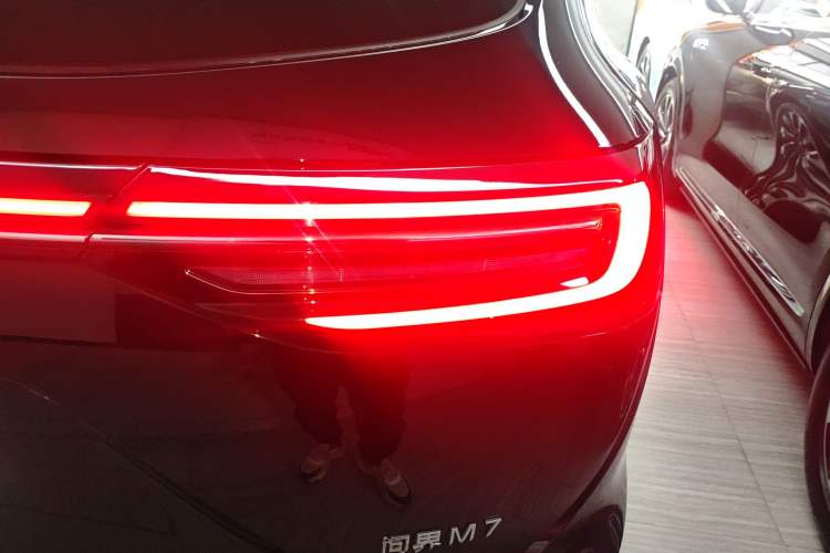 Used Hima AITO M7 2024 1.5T Intelligent Driving 4WD Max Edition 5 Seats Exterior 3