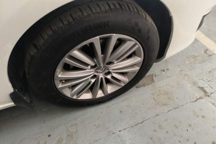 Used Citroen C4L 2015 1.8L Automatic Luxury Edition Exterior 5