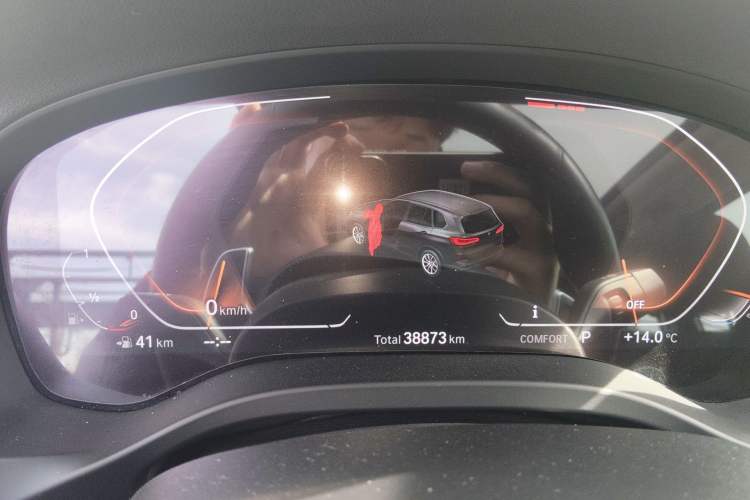 Used BMW X3 2021 Restyled xDrive30i Leading Edition M Sport Package Odometer Close Up