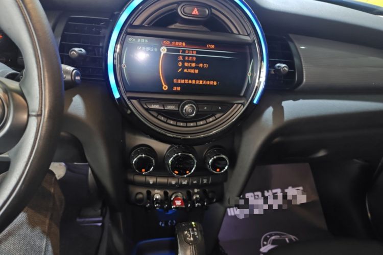 Used MINI 2016 1.5T COOPER Pioneer Edition Five-Door Model Audio And AC Panel