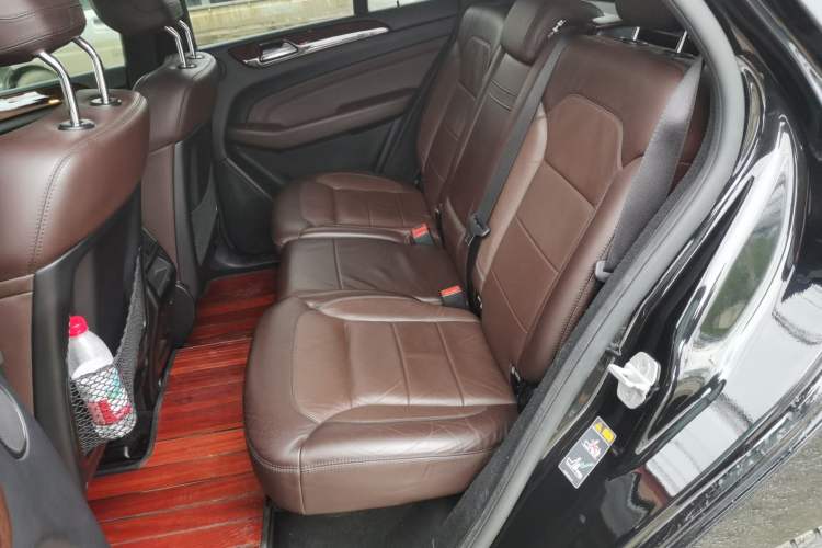 Used Mercedes-Benz M-Class 2014 ML 400 4MATIC Luxury Model Left Rear Seat