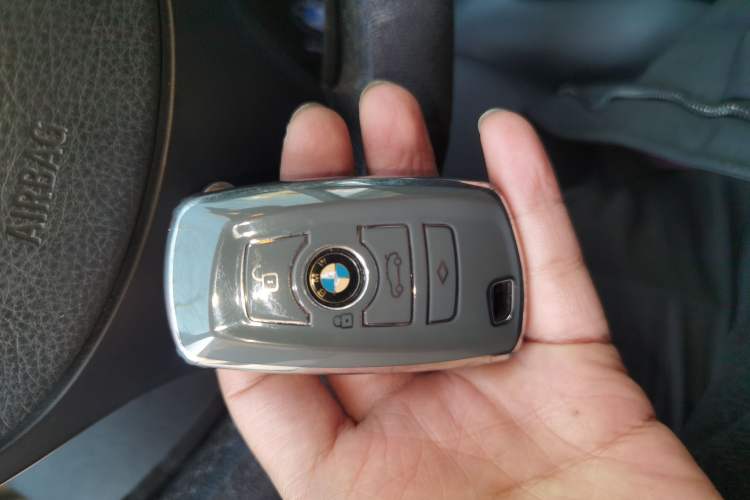 Used BMW 5 Series 2014 525Li Leading Model