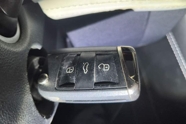 Used Jetta VS5 2024 280TSI Automatic Pioneer Edition Vehicle Key