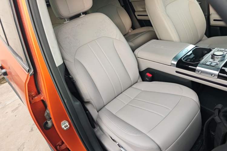 Used Jetour Zongheng G700 Trailblazer 2025 Model Xiangjing Edition 6-seater
