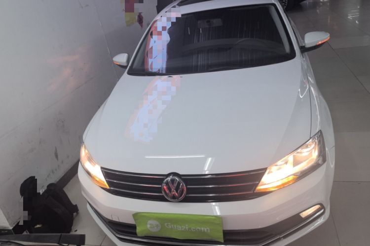 Used Volkswagen Sagitar 2017 230TSI Automatic Comfort Version
