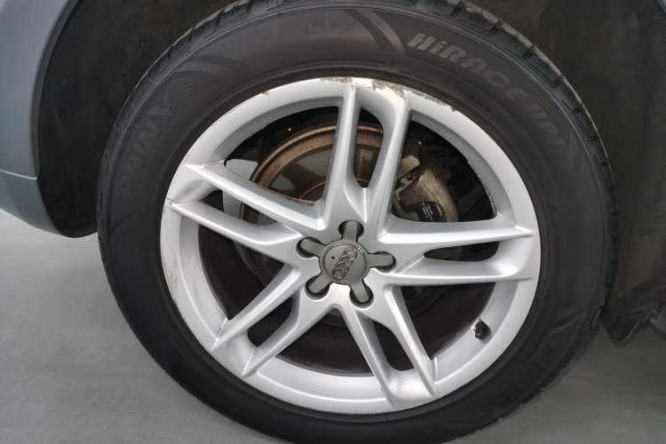 Used Audi Q5 2017 Plus 40 TFSI Technology Model
