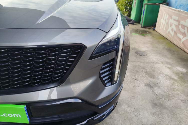 Used Cadillac XT4 2018 28T Two-Wheel Drive Leading Version
