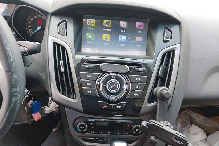 Used Ford Focus 2012 Sedan 1.6L Automatic Fashion Edition