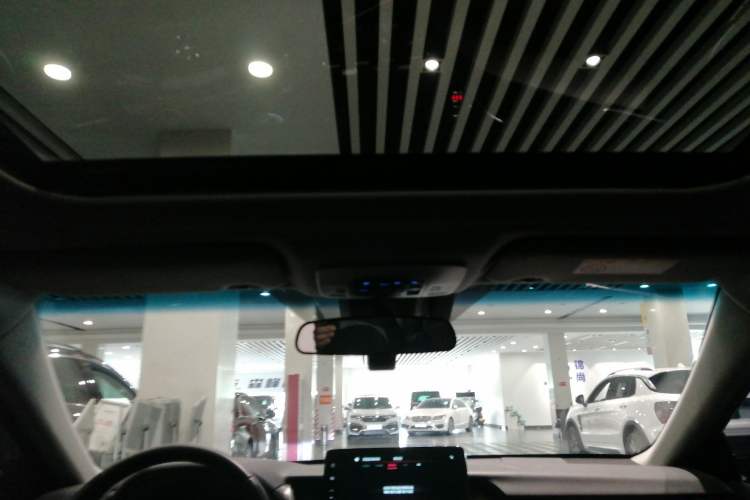 Used Toyota Camry 2022 2.0GVP Premier Edition Headliner