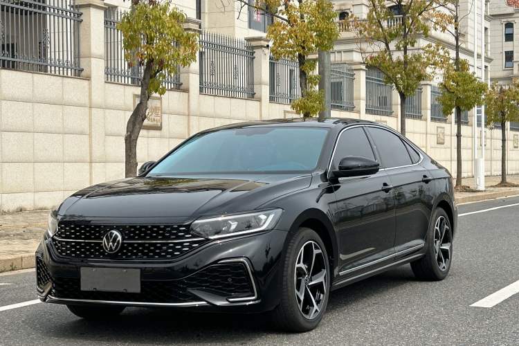 Used Volkswagen Passat 2026 Model, Outstanding 380TSI Xingkong Longteng Edition