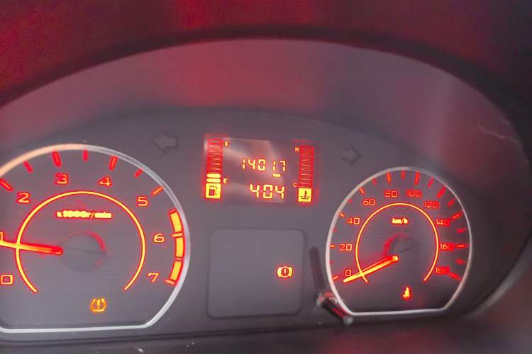 Used Wuling Rongguang S 2022 1.2L Base Version 5-Seater LSI Odometer Close Up