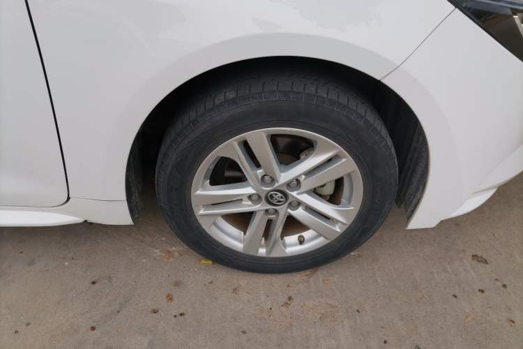 Used Toyota Levin 2019 185T CVT Entry-Level Version China VI Standard Right Front Wheel Hub