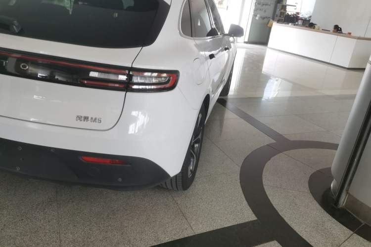 Used Hima AITO M5 2022 Range-Extended Rear-Drive Standard Version Exterior 3