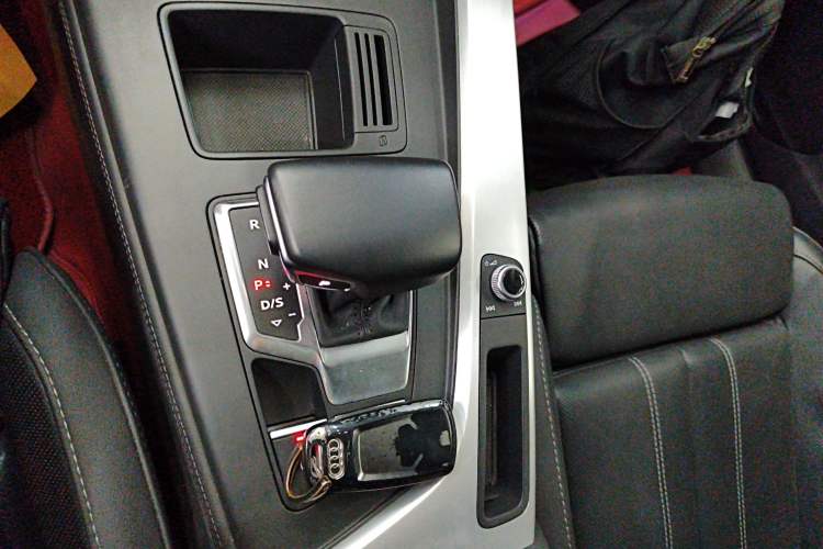 Used Audi A4L 2022 40 TFSI Luxury Dynamic Model
