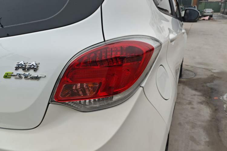 Used Oshan Benni E-Star 2022 Qingxin Edition Colorful Model Lithium Iron Phosphate