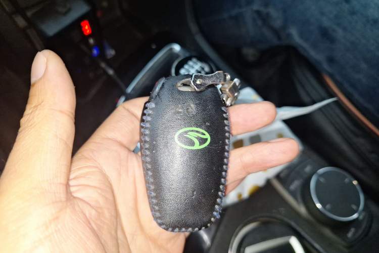 Used Soueast DX7 2015 1.5T Manual Luxury Model
