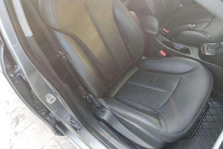 Used Buick Excelle GX 2019 18T Automatic Connected Elite Model China V Standard
