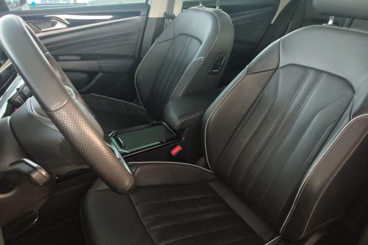 Used Volkswagen Passat 2022 330TSI Starry Elite Edition Custom Version
